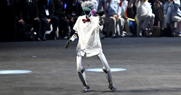 চীনের তৈরি রোবট