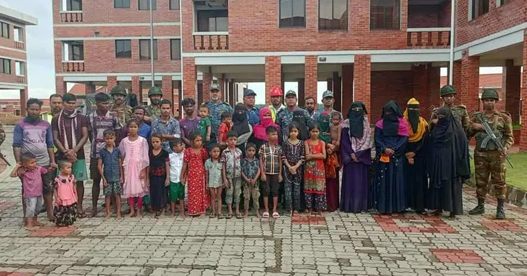 আটককৃত রোহিঙ্গারা