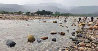 দায়মুক্তি পেতে ফেরত আসছে লুট হওয়া পাথর, দুই দিনে উদ্ধার ২৫ লাখ ঘনফুট