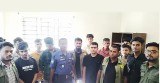 গভীর রাতে সাফারি পার্কে অনুপ্রবেশ, আটক ১১