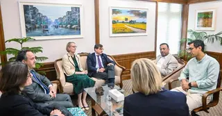 প্রধানমন্ত্রীর পররাষ্ট্র বিষয়ক উপদেষ্টার সঙ্গে পাঁচ ইউরোপীয় রাষ্ট্রদূতের বৈঠক