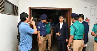 থানা কি বিশ্রামের জায়গা, মানুষ ডরে আসে না আপনি আসছেন কেন?