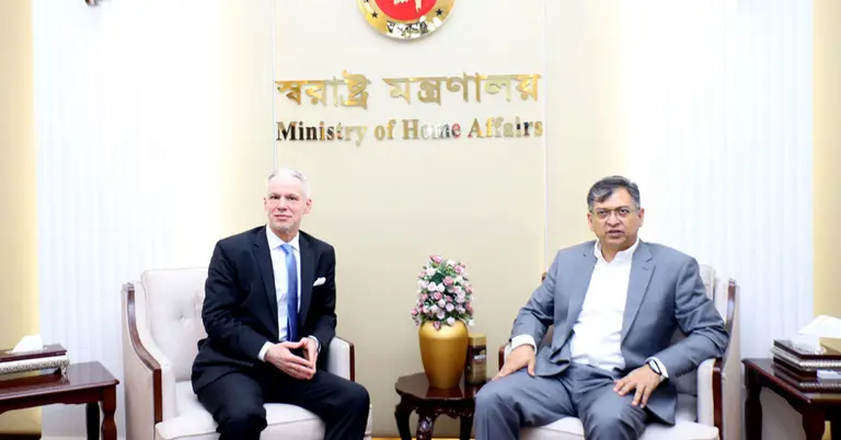 স্বরাষ্ট্রমন্ত্রীর সঙ্গে সুইজারল্যান্ডের রাষ্ট্রদূতের সাক্ষাৎ