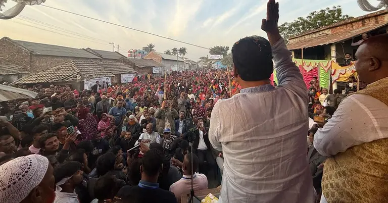 প্রার্থীদের নির্বাচনি প্রচারণা