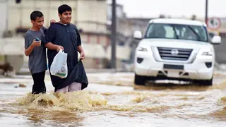 ভারি বর্ষণে ভয়াবহ জলাবদ্ধতার কবলে সৌদি আরব