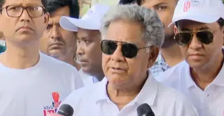 শ্রমিকের মজুরি বৃদ্ধিসহ নানা বিষয়ে কাজ করছে সরকার: উপদেষ্টা