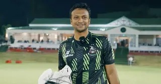 ব্যর্থ সাকিব, প্লে অফে লাহোর কালান্দার্স