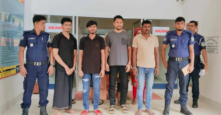 শেরপুর সীমান্তে অনুপ্রবেশ গ্রেপ্তারকৃতরা