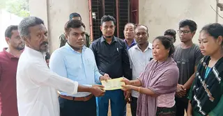 শেরপুরে বন্যহাতির আক্রমণে নিহত দুই পরিবারকে আর্থিক সহায়তা