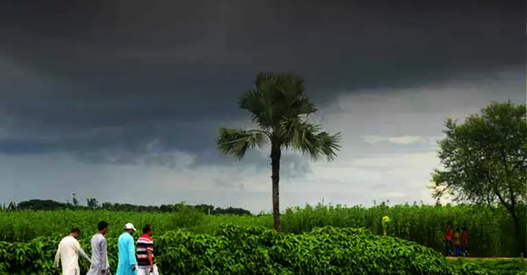 মেঘলা আকাশ