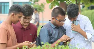 এসএসসির ফল: ১৫ বছরের মধ্যে চট্টগ্রাম বোর্ডে পাশের হার সর্বনিম্ন