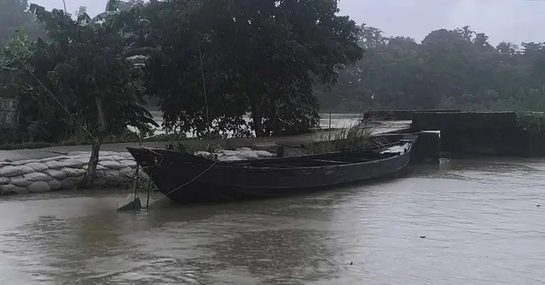সুনামগঞ্জে বাড়ছে পানি