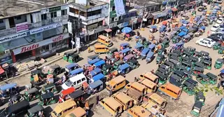 অটোরিকশা-ইজিবাইকের ‘যন্ত্রণায়’ যানজট দুর্ভোগে সুনামগঞ্জবাসী