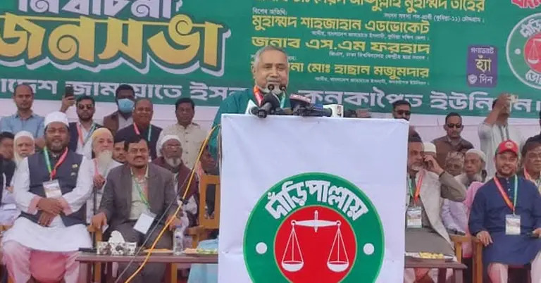 কথা বলছেন তাহের