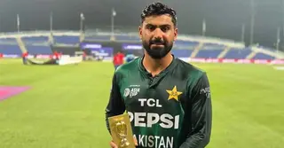 কাঁধে চোট নিয়ে হাসপাতালে পাকিস্তানি অলরাউন্ডার তালাত