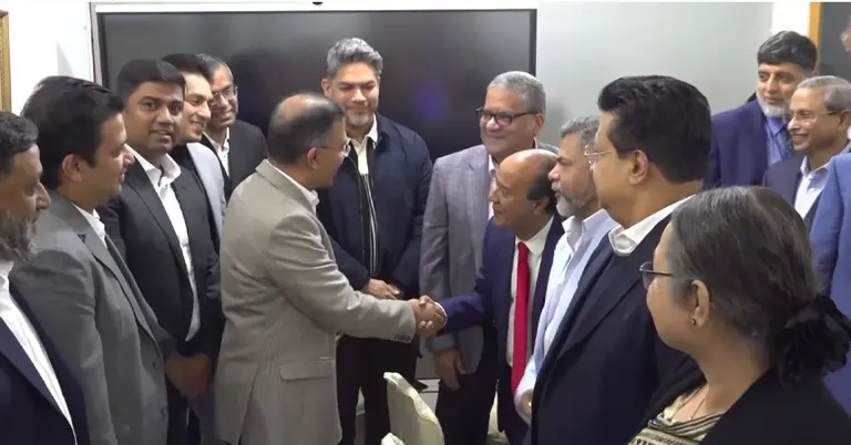 ব্যবসায়ীদের সঙ্গে সাক্ষাতে তারেক রহমান