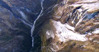 সরে যাচ্ছে হিমালয়ের টেকটোনিক প্লেট; বড় ভূমিকম্পের শঙ্কায় বাংলাদেশ