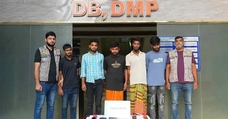 গ্রেপ্তারকৃতরা