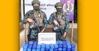 টেকনাফে নৌবাহিনীর অভিযানে ১১ কোটি টাকার ইয়াবা জব্দ