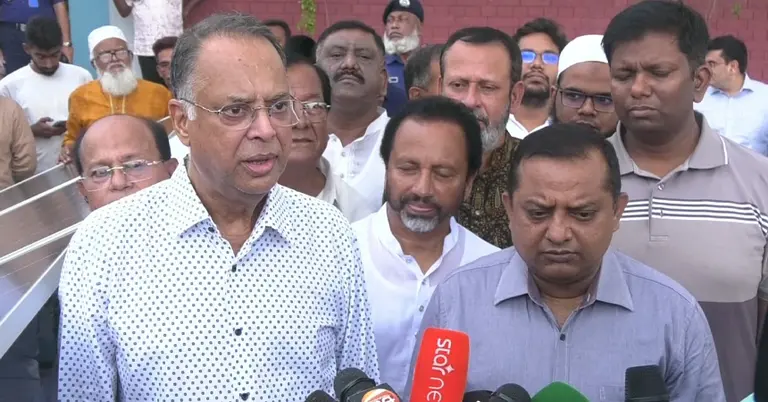 বিদ্যুৎ ও জ্বালানিমন্ত্রী ইকবাল হাসান মাহমুদ টুকু