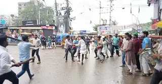 তোলারাম কলেজে শিবির-ছাত্রদলের সংঘর্ষ, আহত অন্তত ৫