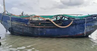 কপোতাক্ষ নদী থেকে অবৈধভাবে বালু উত্তোলনের দায়ে আটক এক