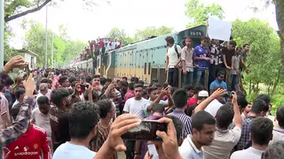 ৬ ঘণ্টা বন্ধ থাকার পর ঢাকা থেকে সারাদেশে ট্রেন চলাচল শুরু