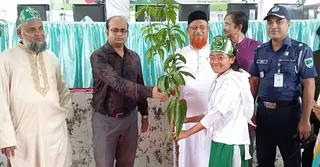 সাতক্ষীরায় বৃক্ষরোপণ অভিযান ও সপ্তাহব্যাপী বৃক্ষ মেলার উদ্বোধন