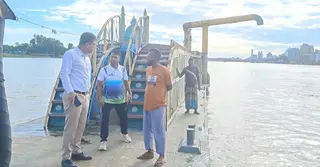 ব্রাহ্মণবাড়িয়ায় অবৈধভাবে বালু উত্তোলনে বাধা দেয়ায় ইউএনওকে অপহরণ চেষ্টা
