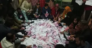 ময়মনসিংহে শেষ হলো ভোটগ্রহণ, কঠোর নিরাপত্তায় চলছে গণনার কাজ