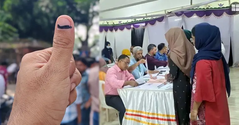 ভোট দিচ্ছেন শিক্ষার্থীরা