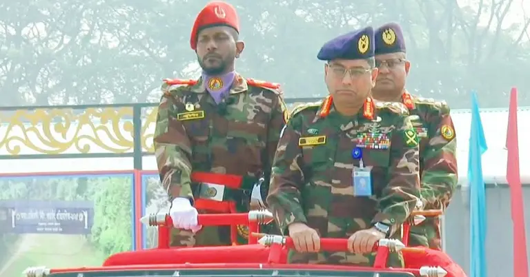 সেনাপ্রধান ওয়াকার-উজ-জামান