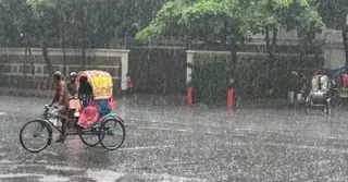 ঢাকাসহ সারা দেশে বৃষ্টির সম্ভাবনা; কোথাও শিলাবৃষ্টিও হতে পারে