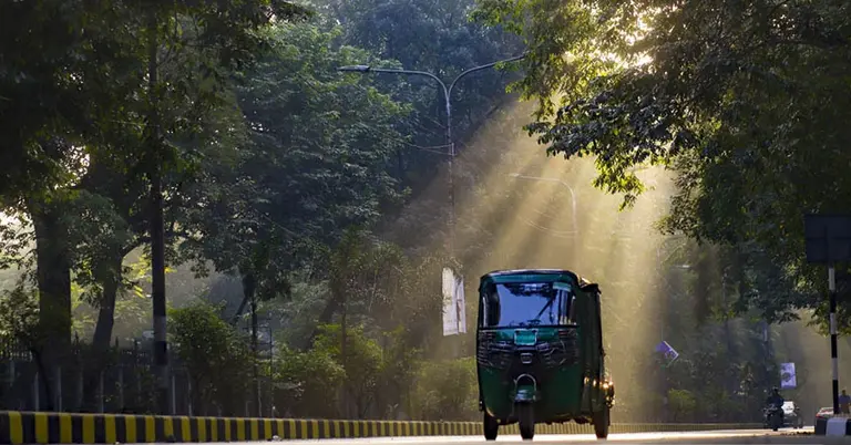 ঢাকার শীতের সকাল