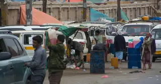 ইরান-যুক্তরাষ্ট্র দ্বন্দ্বে সংকটে ইয়েমেন: আকাশচুম্বী জ্বালানির দাম, বিপর্যস্ত অর্থনীতি