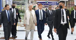 মালয়েশিয়ার উদ্দেশে রওনা হয়েছেন প্রধান উপদেষ্টা