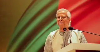 বাংলাদেশে বিনিয়োগ করতে চীনা বিনিয়োগকারীদের আহ্বান জানান প্রধান উপদেষ্টা