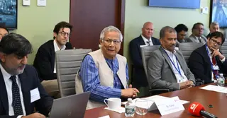 স্বাস্থ্যসেবা অর্থ উপার্জনকারীদের হাতে ছেড়ে দেয়া উচিত নয়: প্রধান উপদেষ্টা